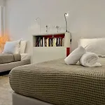 Hermione Hills Luxury By Goutos Luxury Living Дом отдыха