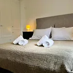 Hermione Hills Luxury By Goutos Luxury Living Дом отдыха *