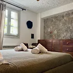 Hermione Hills Luxury By Goutos Luxury Living Дом отдыха *