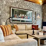 Hermione Hills Luxury By Goutos Luxury Living Дом отдыха *