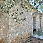 Hermione Hills Luxury By Goutos Luxury Living Дом отдыха *