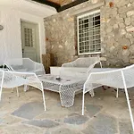 Дом отдыха Hermione Hills Luxury By Goutos Luxury Living Agia Anna (Argolis)