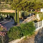 Hermione Hills Luxury By Goutos Luxury Living Дом отдыха