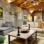 Дом отдыха Hermione Hills Luxury By Goutos Luxury Living *