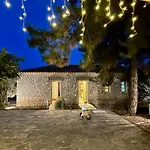 Hermione Hills Luxury By Goutos Luxury Living Дом отдыха *