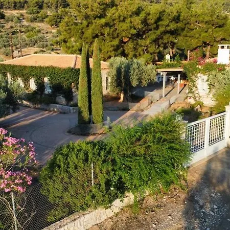 Hermione Hills Luxury 度假居