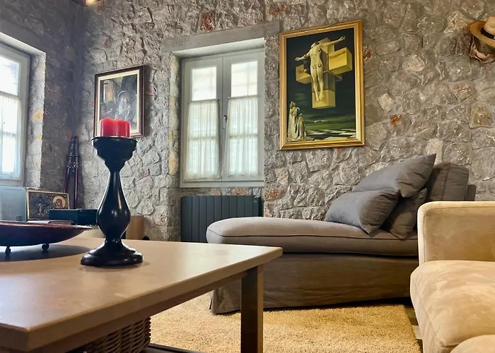 Сasa de vacaciones Hermione Hills Luxury By Goutos Luxury Living *