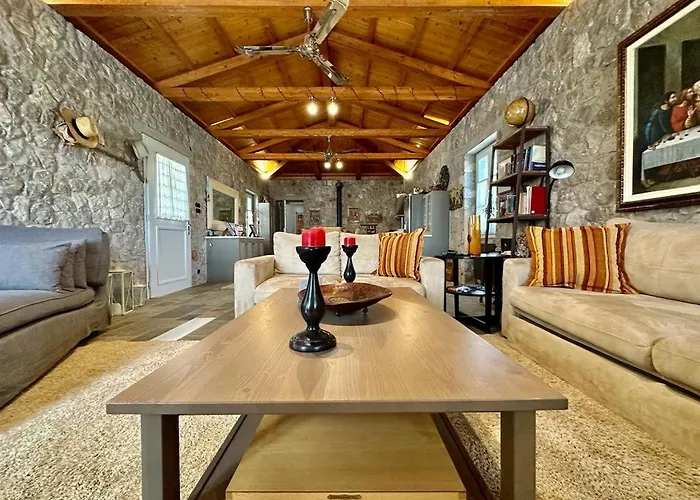 Сasa de vacaciones Hermione Hills Luxury By Goutos Luxury Living *