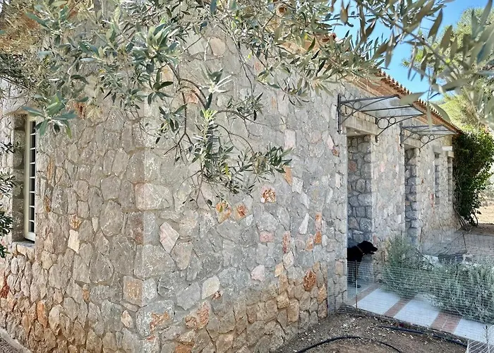 Hermione Hills Luxury By Goutos Luxury Living 펜션 *