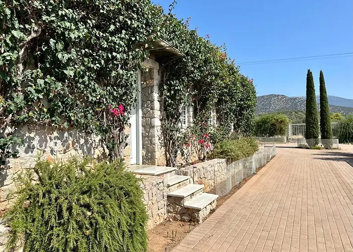 Hermione Hills Luxury By Goutos Luxury Living *