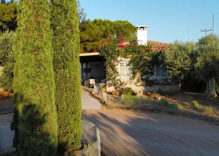 Сasa de vacaciones Hermione Hills Luxury By Goutos Luxury Living *