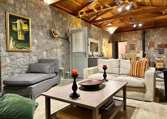 펜션 Hermione Hills Luxury By Goutos Luxury Living *