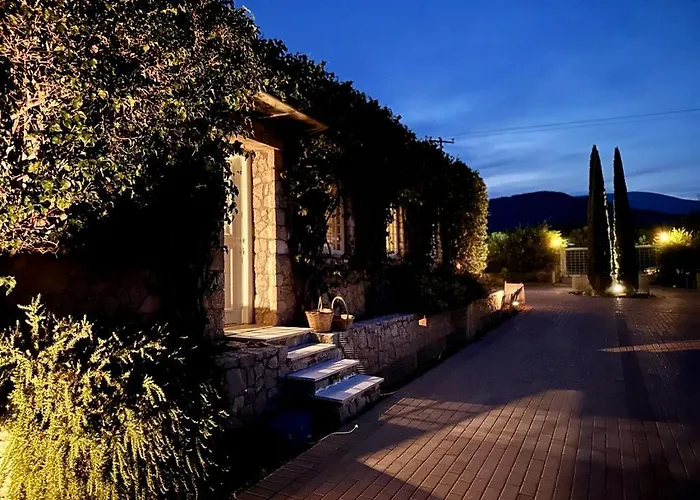 Сasa de vacaciones Hermione Hills Luxury By Goutos Luxury Living *